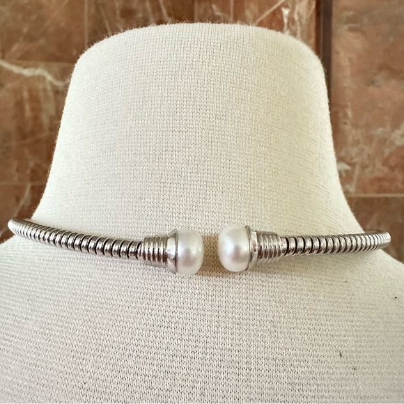 Authentic Pearl Silver Tone Chocker Style Necklace Size 16” - Picture 5 of 6